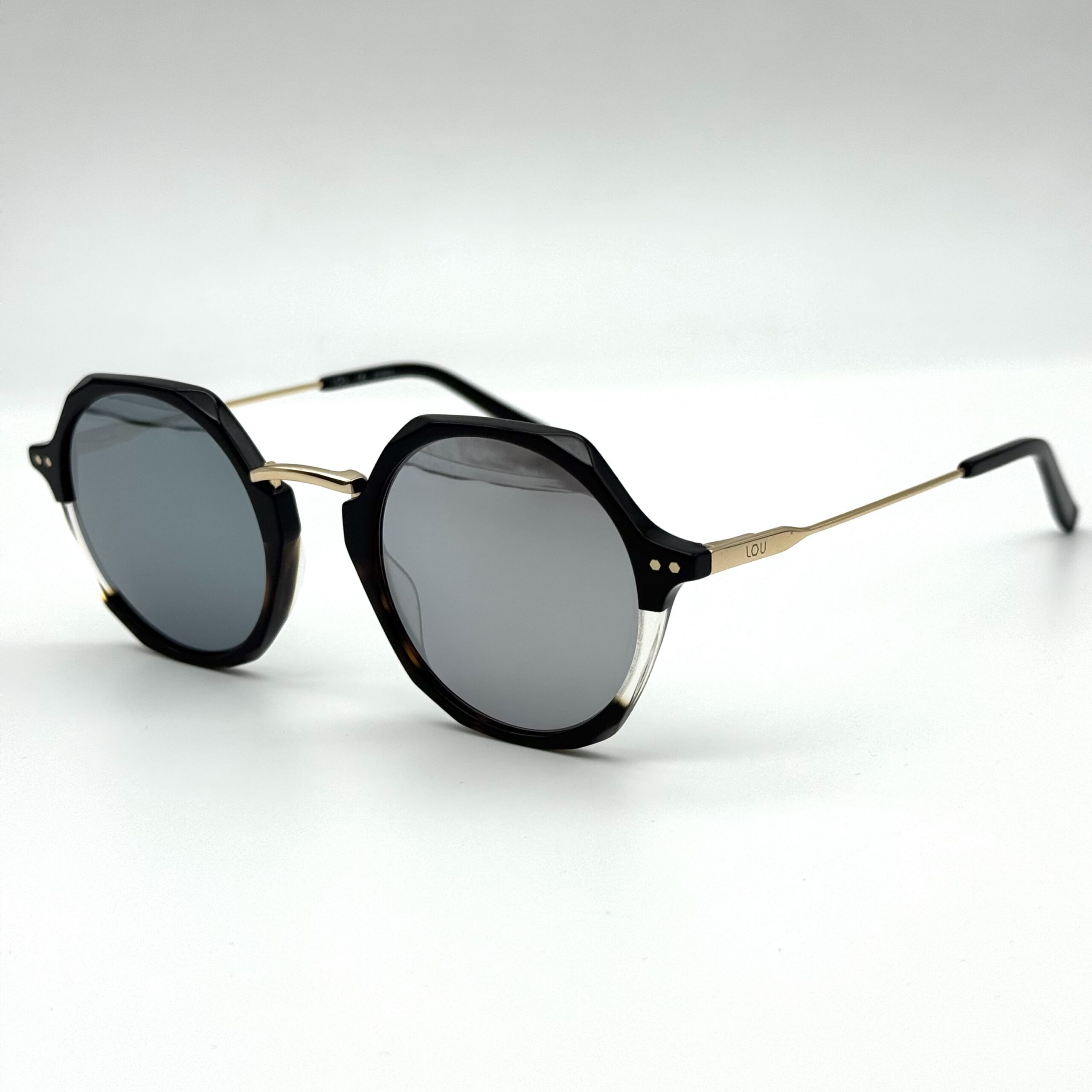 img_2138-2 Gray reflection – Image 1