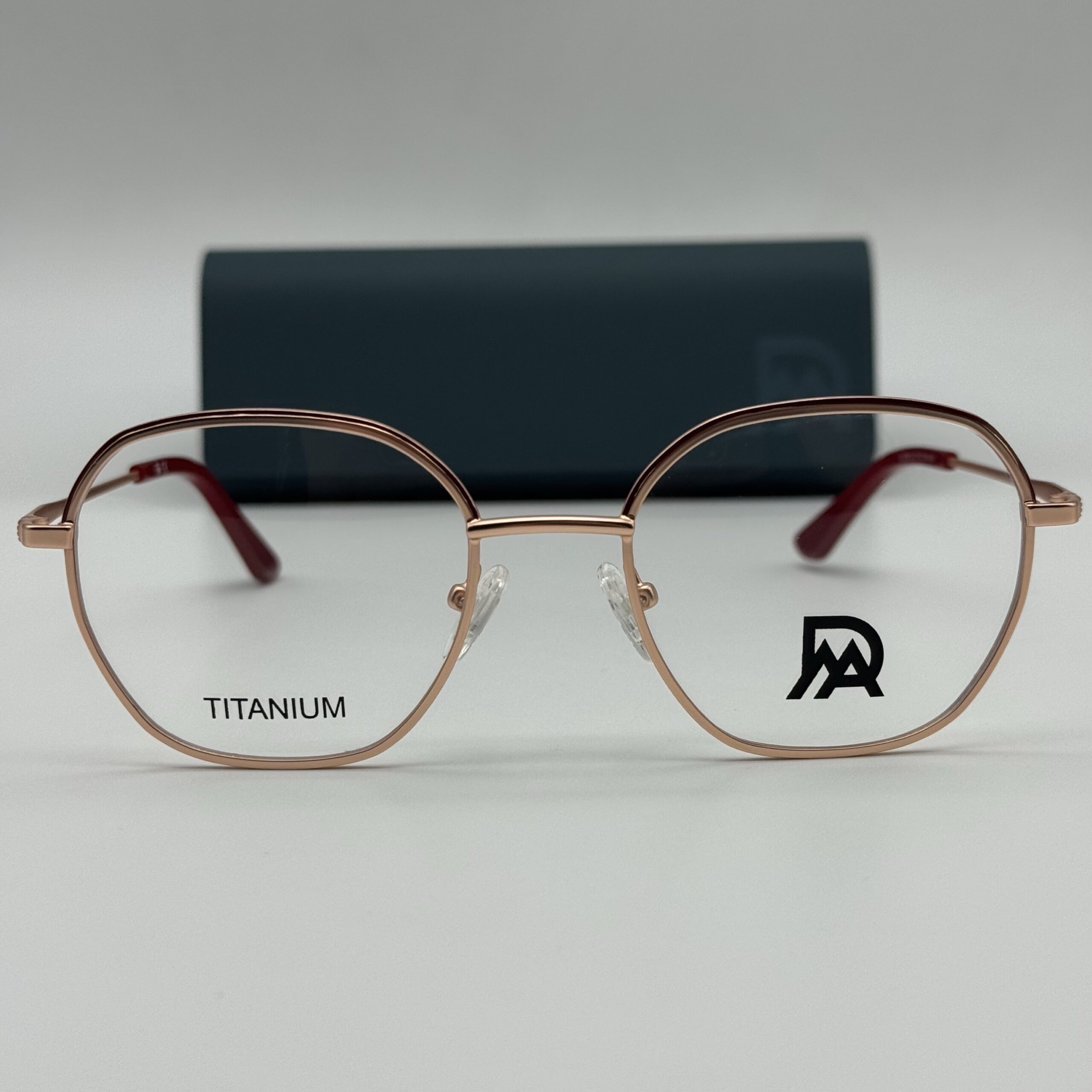 img_3492 Mada TC103-C3 – Image 1