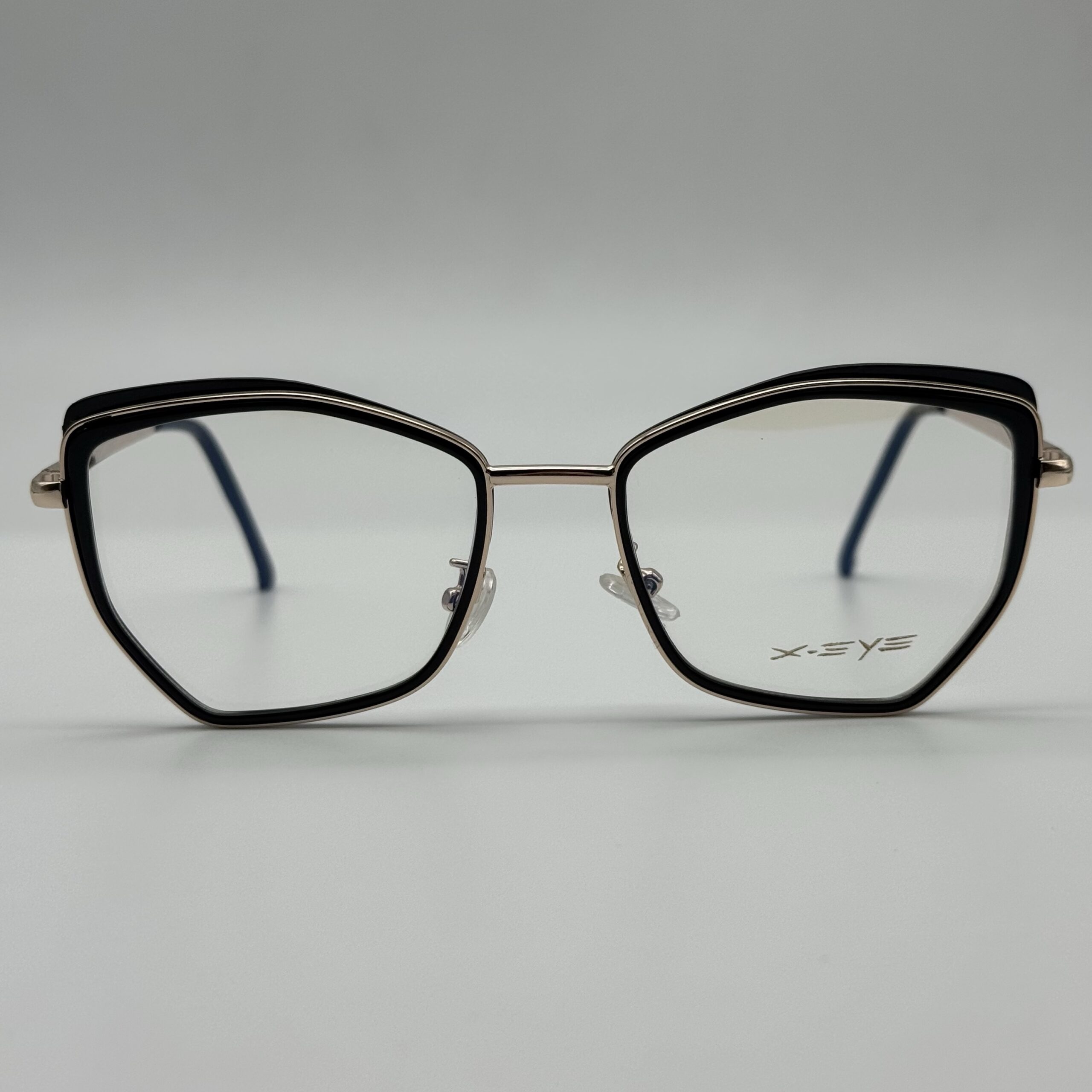 img_3559 X-eye TR3021 – Image 1