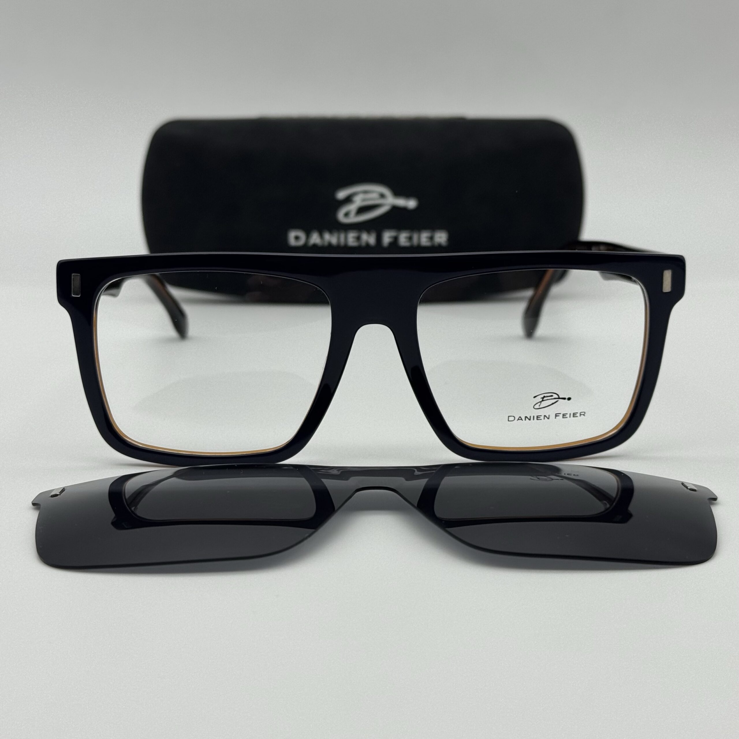 img_4459 Danien CR8831-C2 – Image 1